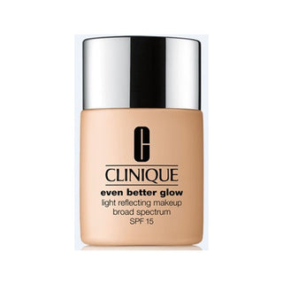 Clinique Even Better Glow SPF 15 - Base Líquida