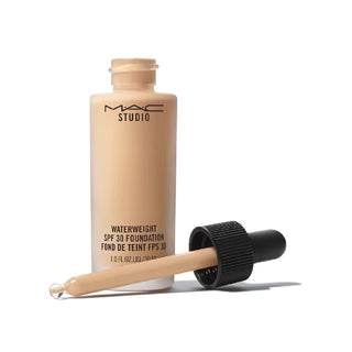 MAC Studio Waterweight Foundation SPF30 - Base Líquida