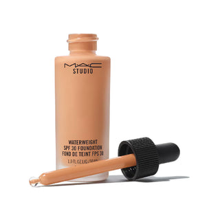 MAC Studio Waterweight Foundation SPF30 - Base Líquida