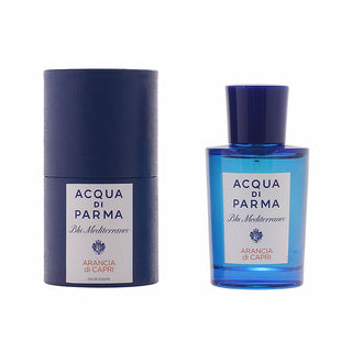 Frasco de perfume ‘ACQUA DI PARMA Blu Mediterraneo ARANCIA di CAPRI’ azul ao lado da embalagem cilíndrica.
