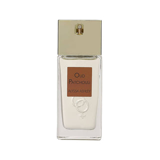Garrafa de perfume transparente ‘Oud Patchouli’ de 30 ml da Alyssa Ashley, com rótulo marrom claro e tampa dourada em fundo branco.